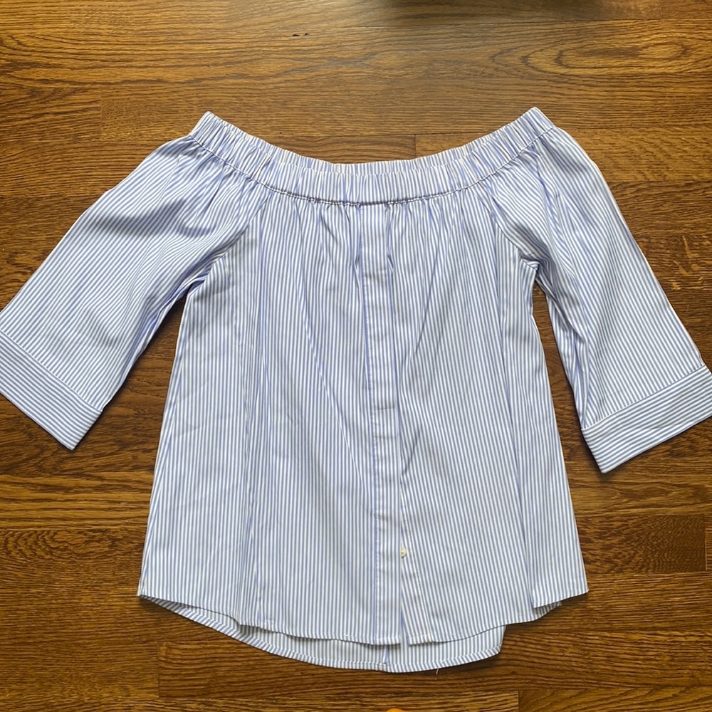 Whistles off the shoulder top | size 4